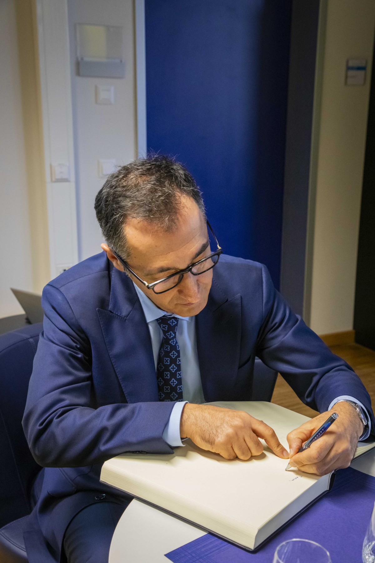 Özdemir Özdemir